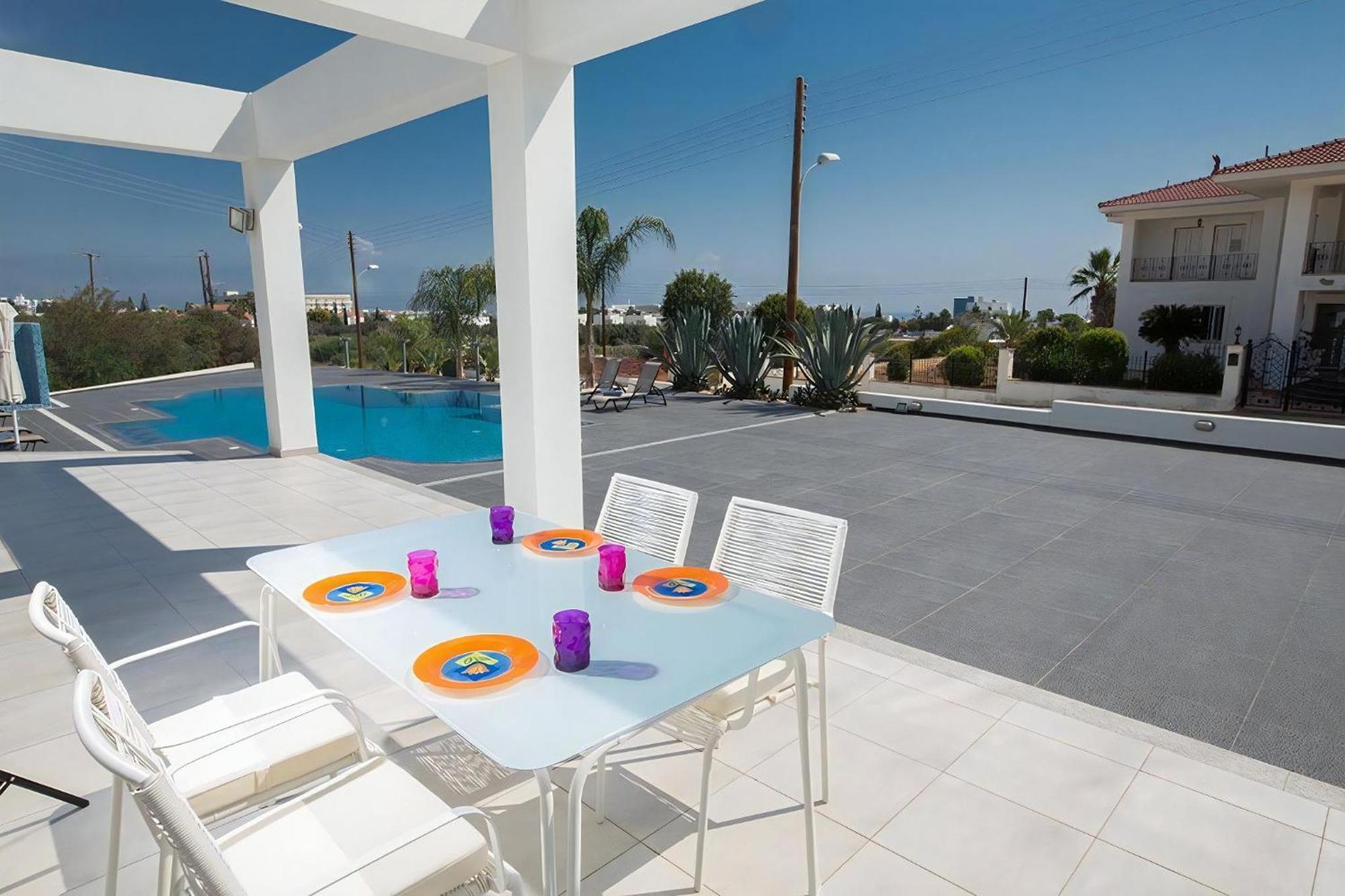 Villa Protara Chrysos - Beautiful 5 Bedroom Protaras Villa - Walking Distance To Fig Tree Bay Εξωτερικό φωτογραφία